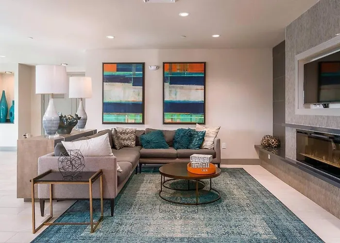 Modern Town Cozysuites
