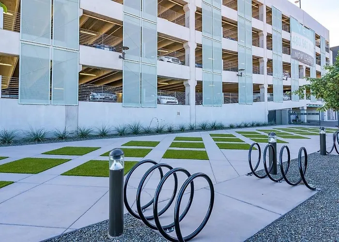 Modern Town Cozysuites Tempe